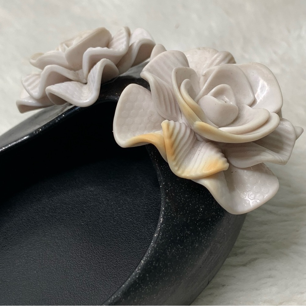 Mini Melissa Girl's Black Ultragirl Garden Floral Slip On Flat Shoes Size 8-9 - Picture 11 of 13